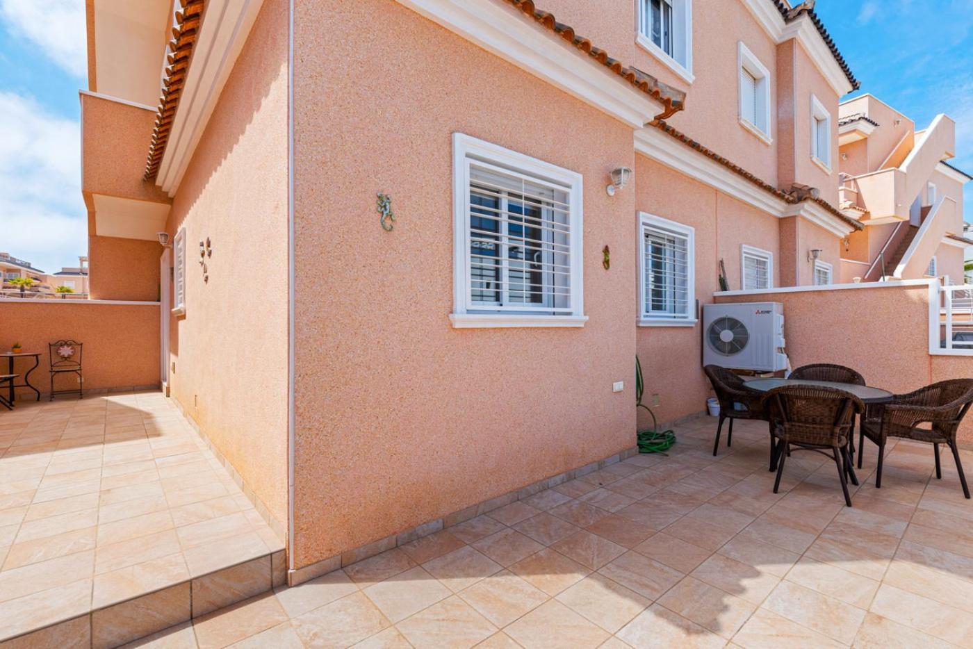 Penthouse Punta Prima Indoor&outdoor pool Torrevieja Exterior foto