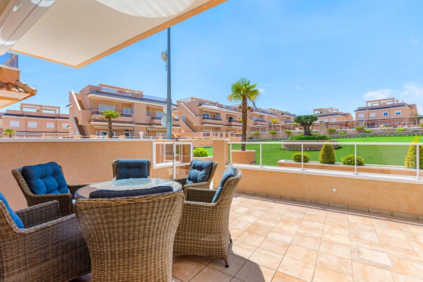 Penthouse Punta Prima Indoor&outdoor pool Torrevieja Exterior foto